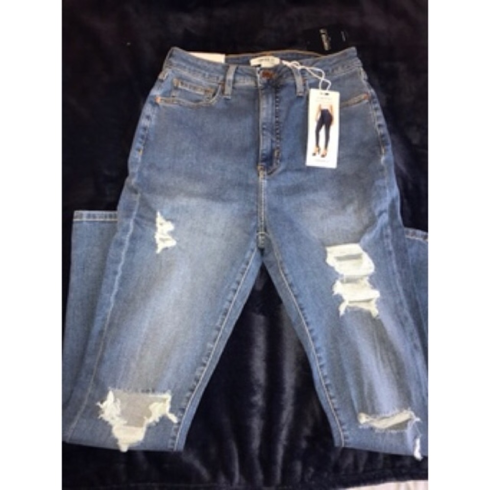 High waisted jeans